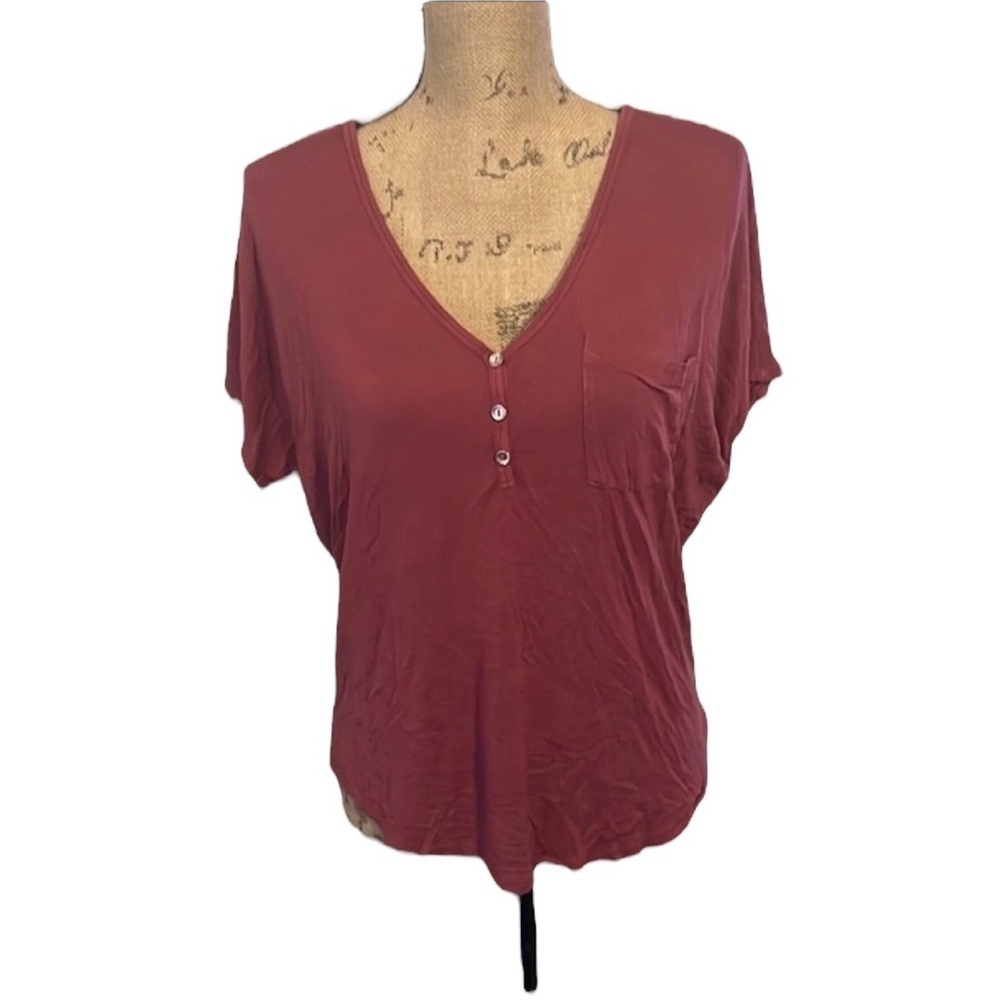 West Coast Love button front pocket short sleeved T-shirt. Very good Condition